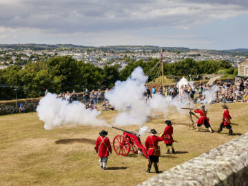 Historical characters recreate past events at Falmouth landmark. Image provided by English Heritage.