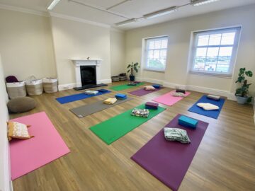 Jo Perry’s group classes are for mixed abilities, including complete beginners. Image: Jo Perry.