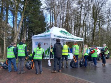 Protecting the environment: Cumbernauld Living Landscape litter pick. Image: © Laura Healy Smith (provided by The National Lottery Heritage Fund).