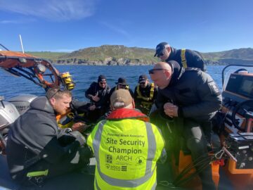 Site Security Champion briefing Devon & Cornwall police marine unit during a patrol in the vicinity of a protected wreck site near Salcombe. Image: © MSDS Marine.